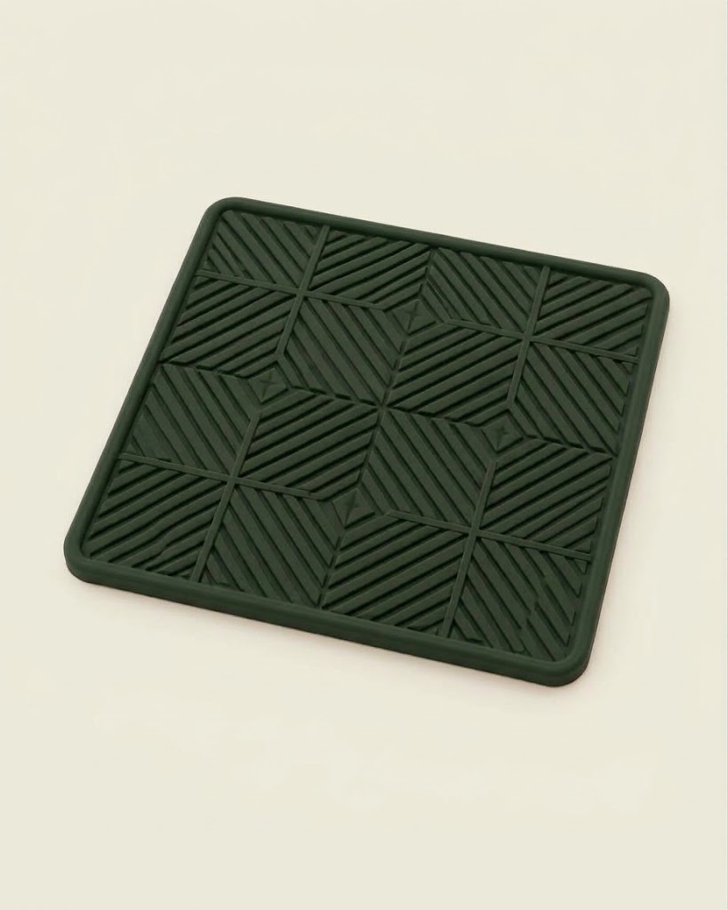 La Marqueterie, tapis de léchage en silicone, motif géométrique, Vert forêt